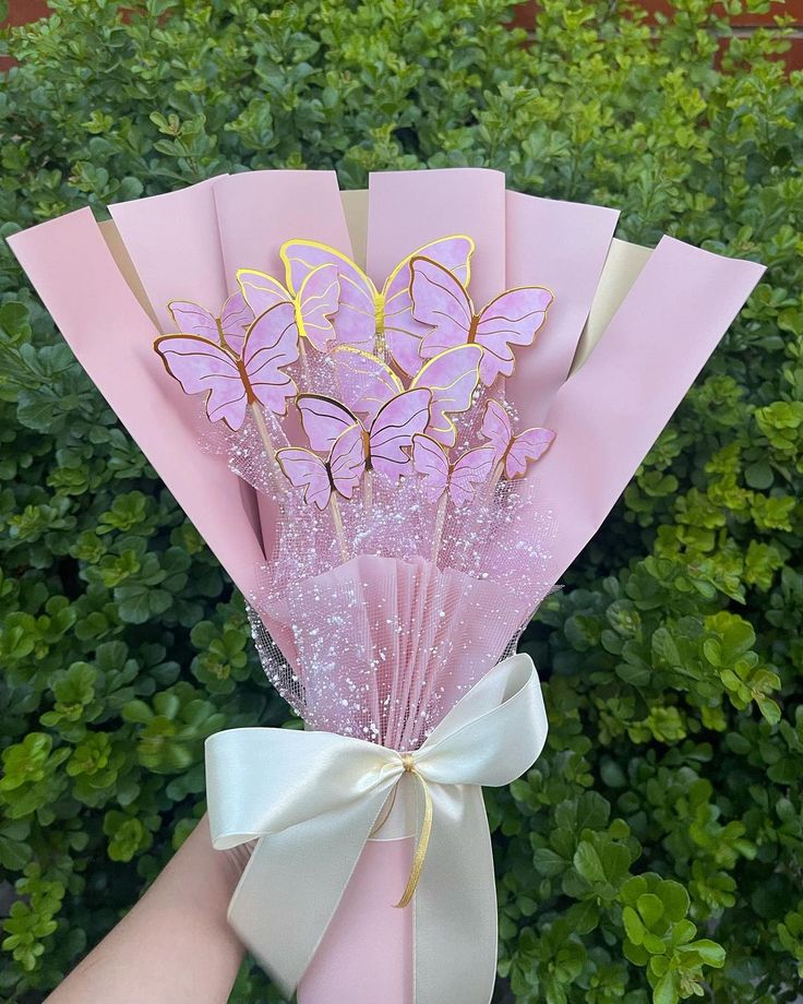 Papillons Dorés - Bouquet Enchanté